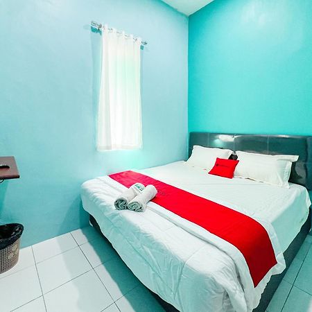 Reddoorz Near Sunrise Mall Mojokerto Eksteriør bilde