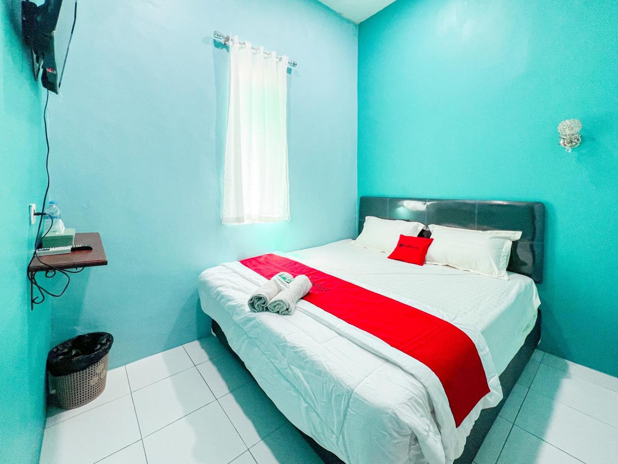 Reddoorz Near Sunrise Mall Mojokerto Eksteriør bilde