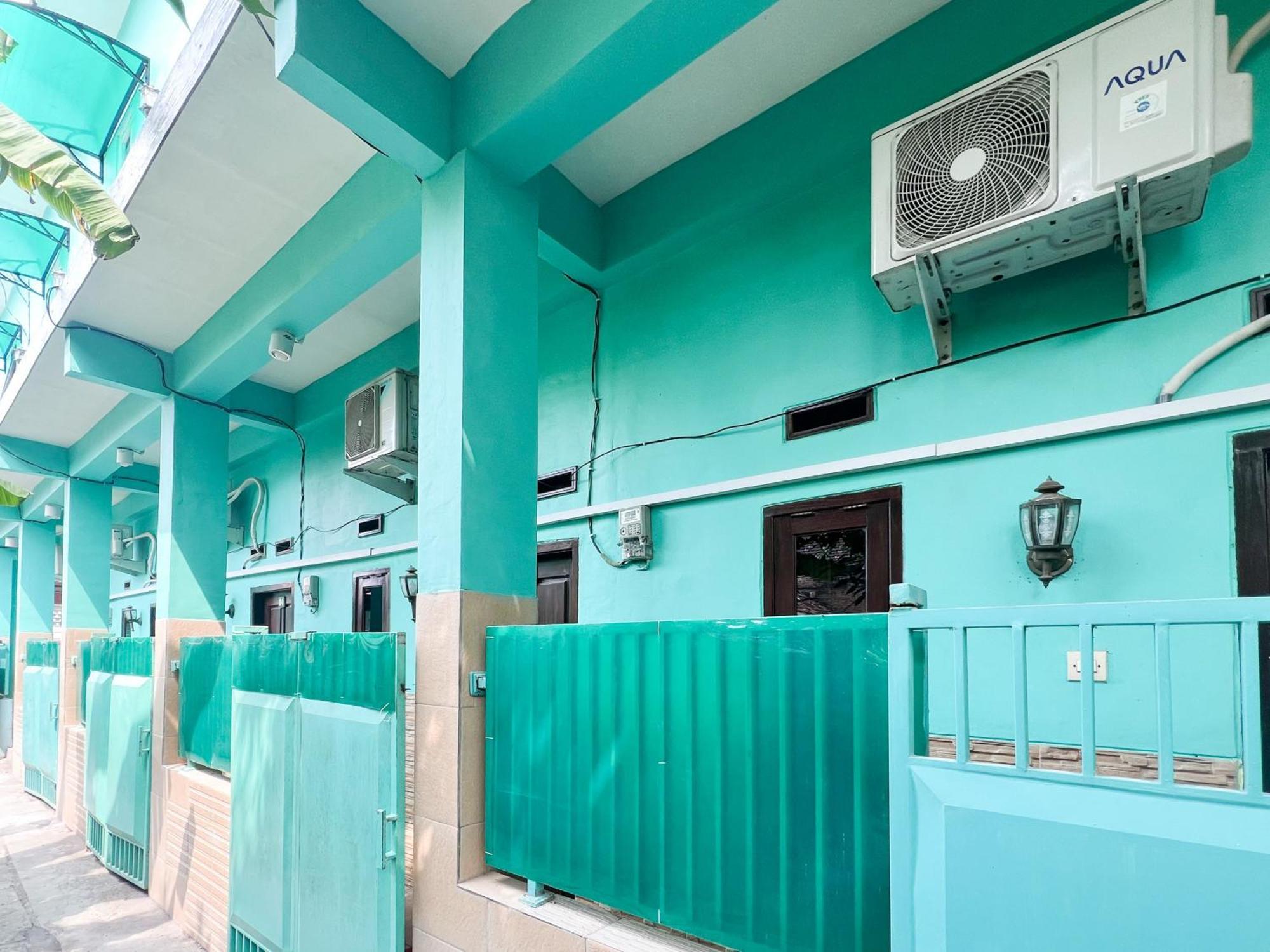 Reddoorz Near Sunrise Mall Mojokerto Eksteriør bilde