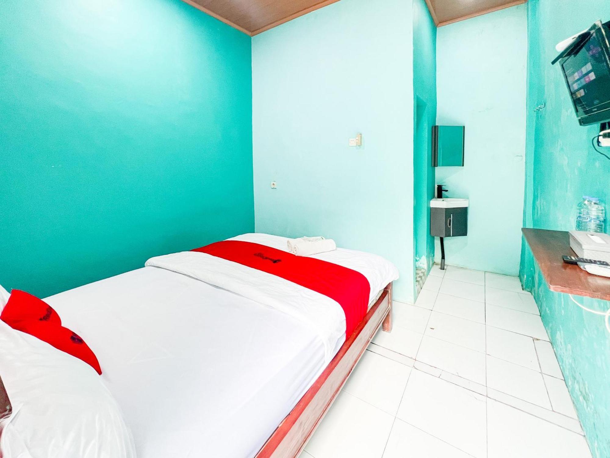 Reddoorz Near Sunrise Mall Mojokerto Eksteriør bilde