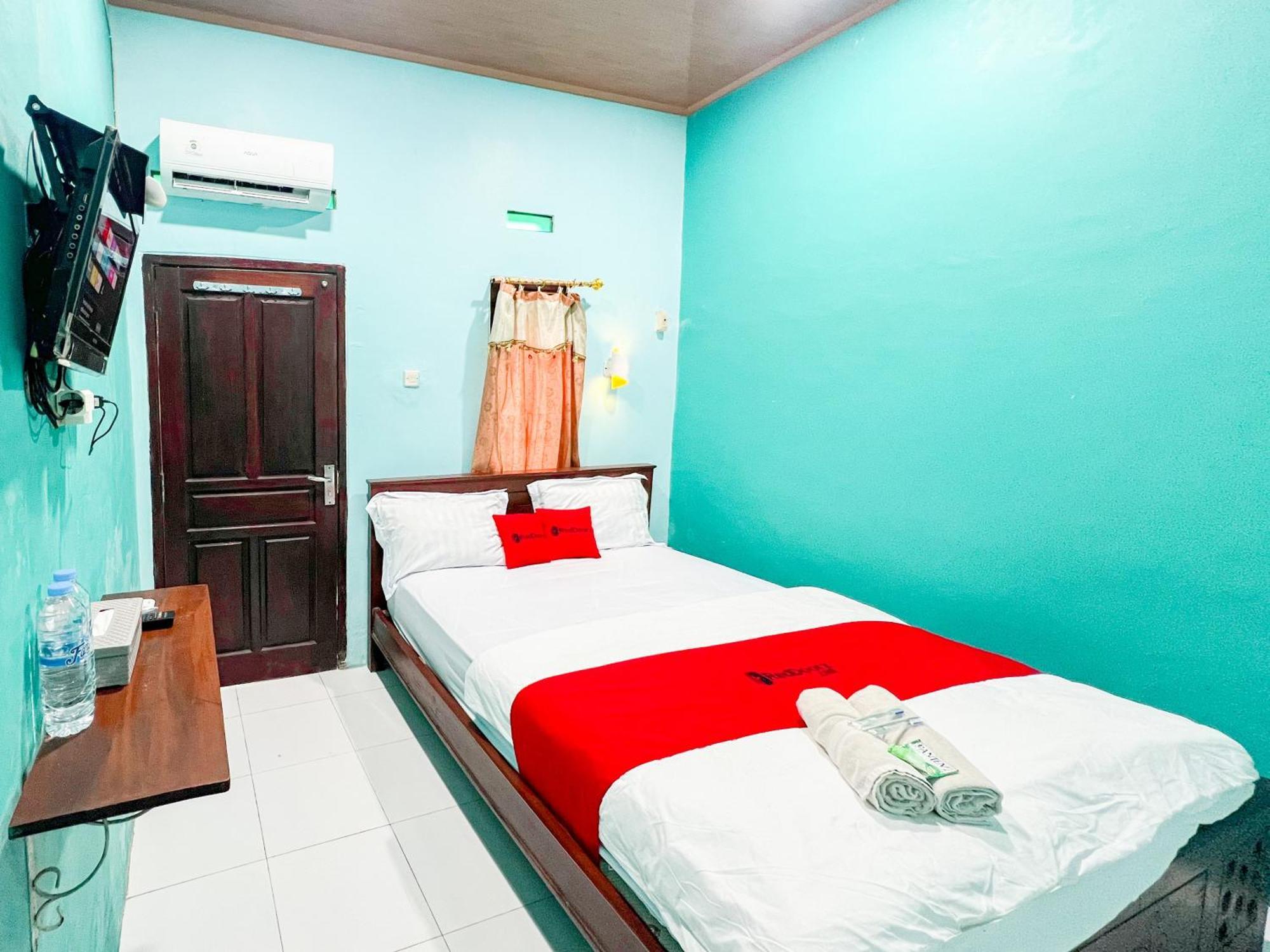 Reddoorz Near Sunrise Mall Mojokerto Eksteriør bilde